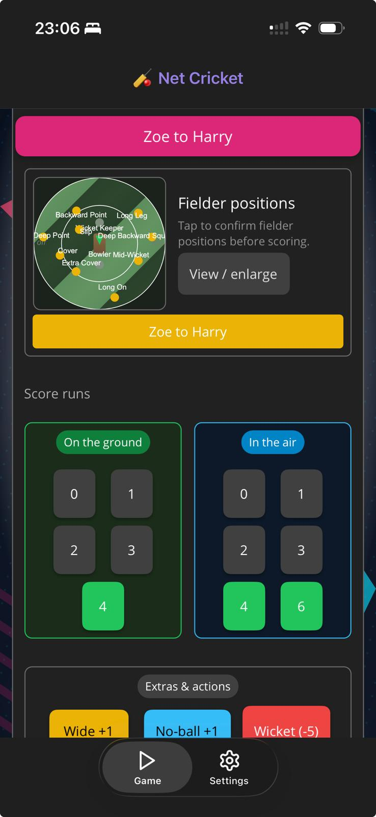 Scoring: fielder positions, runs on ground or in air, wides, wickets